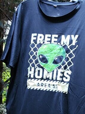 NWOT Free My Homies - Area 51 Graphic Black Tshirt Unisex SIZE XL